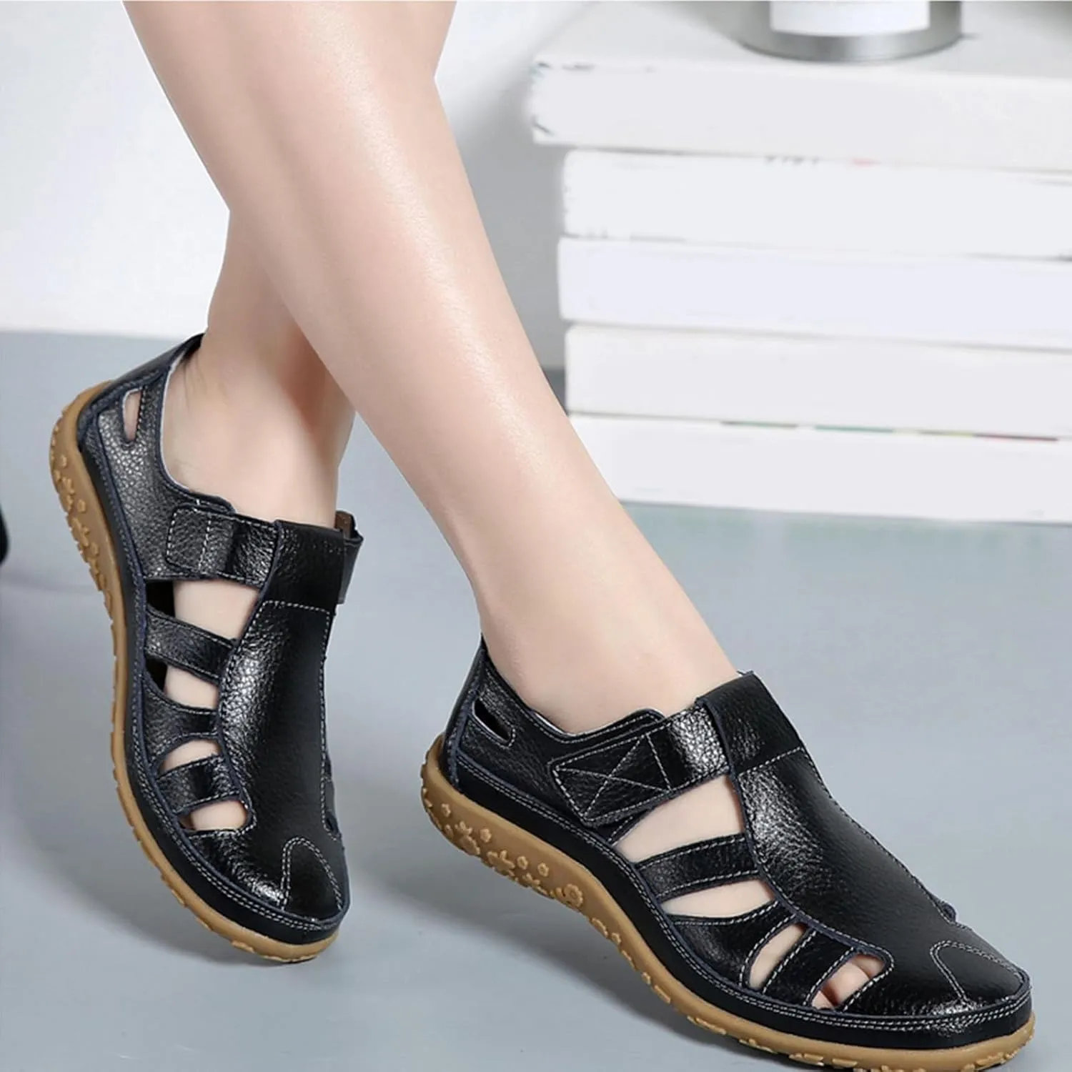 Womens Comfortable Flat Sandals Casual Ankle Strap Closed Toe Leather Sandals Summer Orthopedic Softsole Shoes