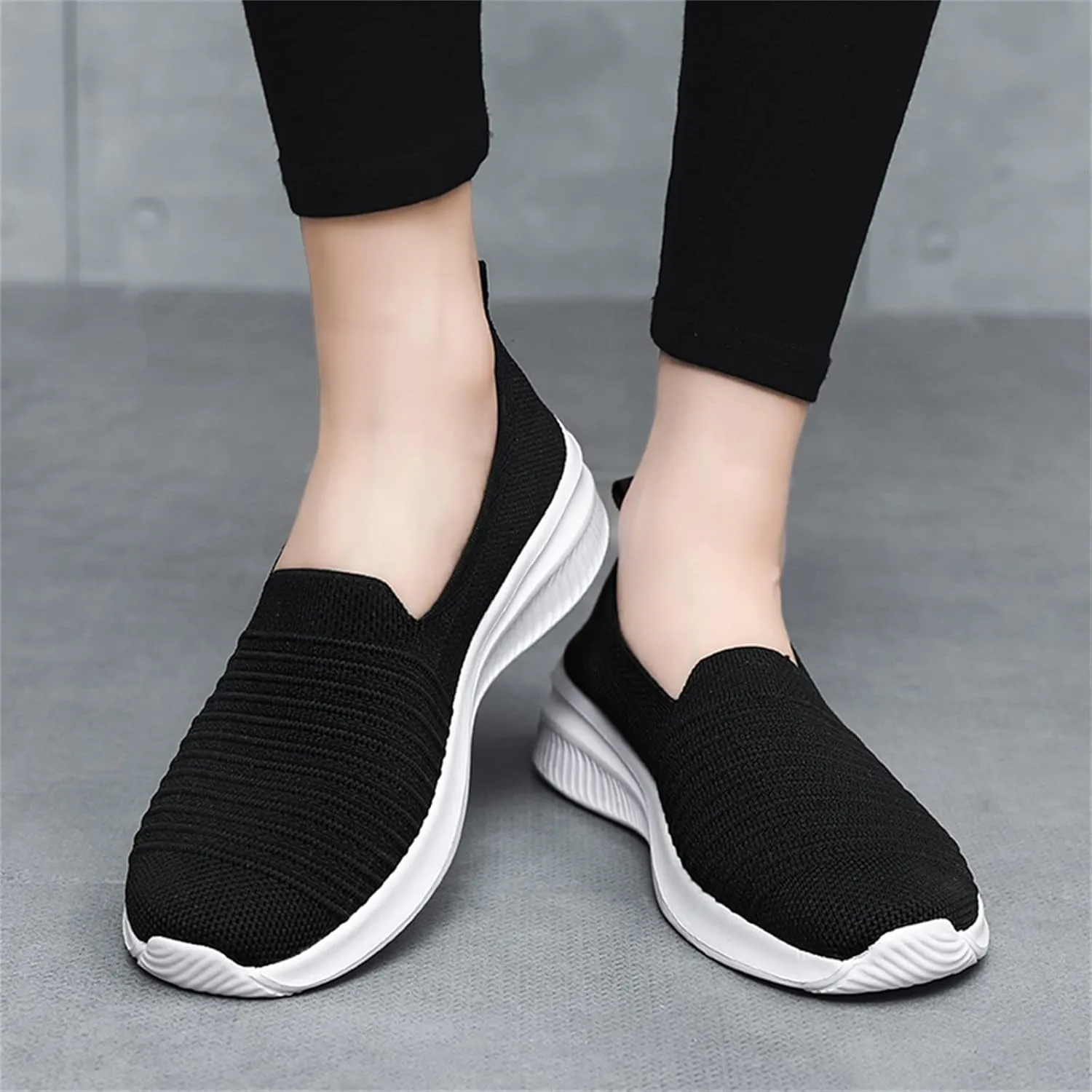 Women's Orthopedic Walking Shoes Slip On Breathable Sneakers Breathable Soft Sole Shoes 2024 New Mesh Sneakers