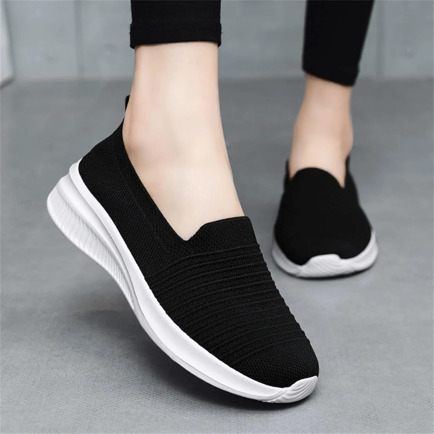 Women's Orthopedic Walking Shoes Slip On Breathable Sneakers Breathable Soft Sole Shoes 2024 New Mesh Sneakers