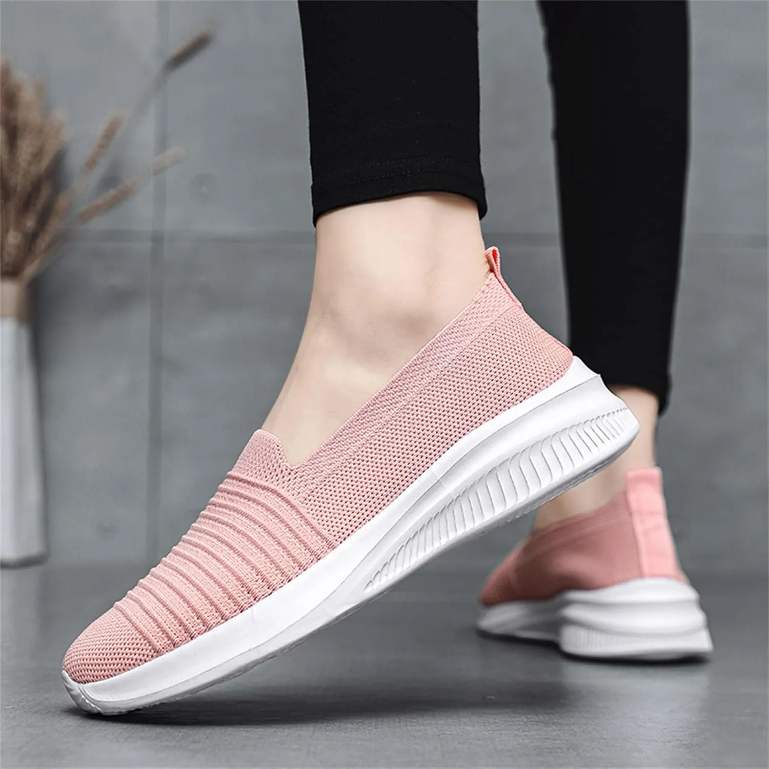 Women's Orthopedic Walking Shoes Slip On Breathable Sneakers Breathable Soft Sole Shoes 2024 New Mesh Sneakers