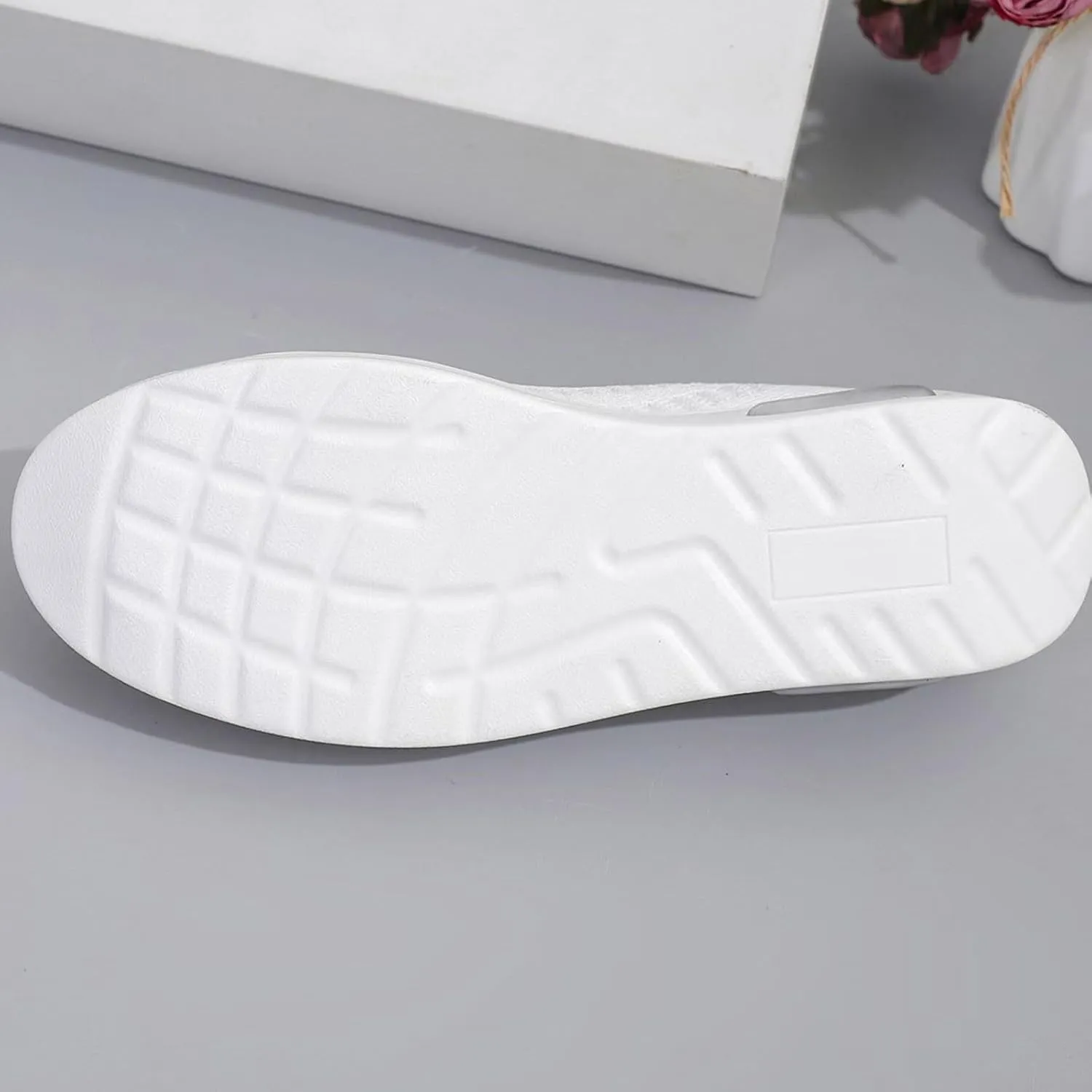 Women's Walking Shoes Lightweight Breathable Running Shoes Comfortable Non Slip Casual Athletic Sports Sneakers