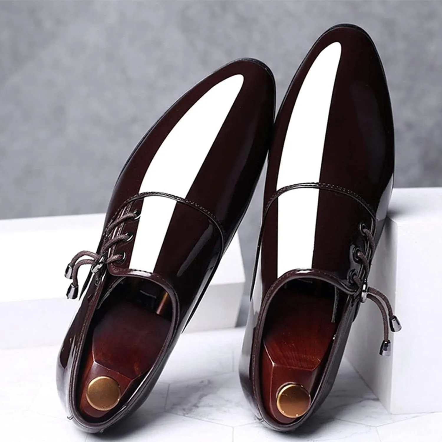 Yiozoi Men's Dress Casual Wear Patent Leather Pointed Formal Office Wedding Party Business Shoes